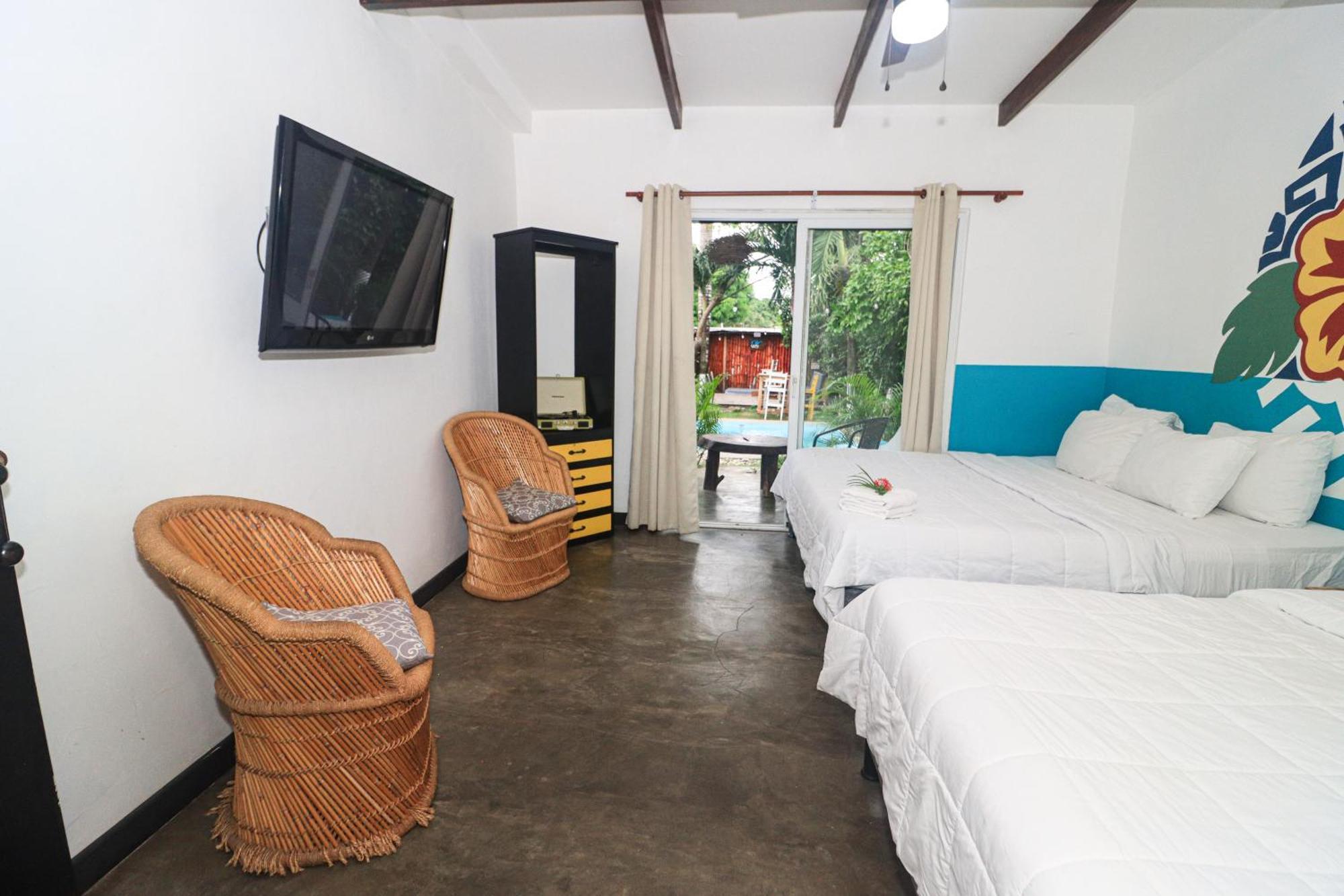 Hotel Carey Pedasi Town Exterior photo